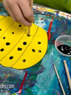 Painting dot scale with dowels